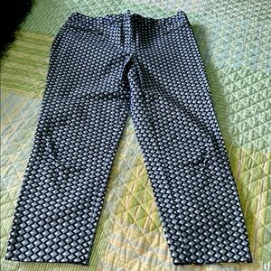 Chico's Navy/light blue/white print Ankle Pants. Size M (Chico’s size 0)